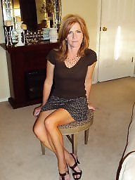 Mature milf upskirt