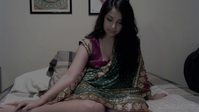 Indian babe shooting nude with boyfriend