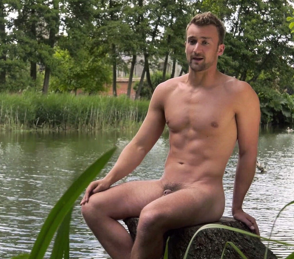 Spain teaser super nude